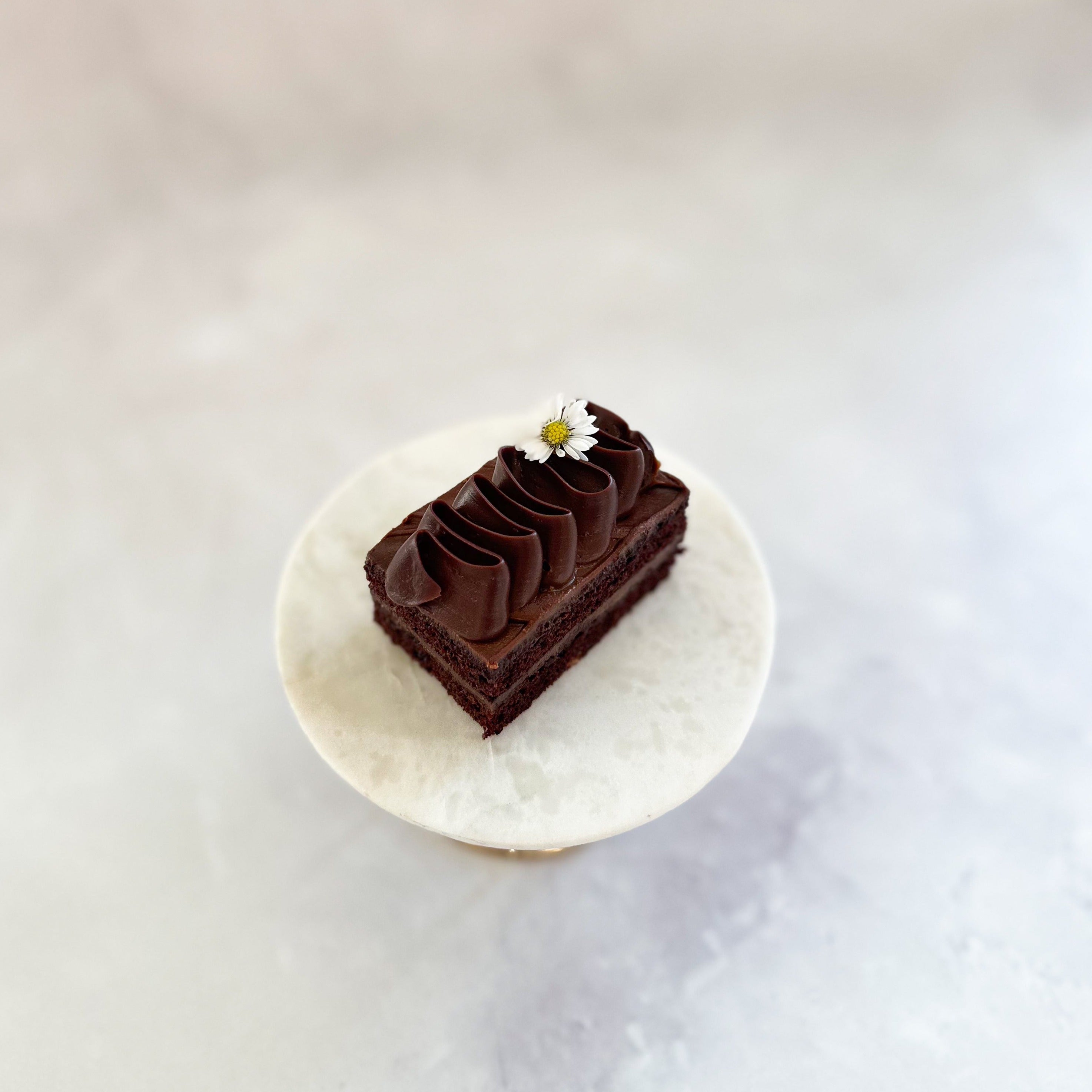 Old Fashioned Chocolate Cake