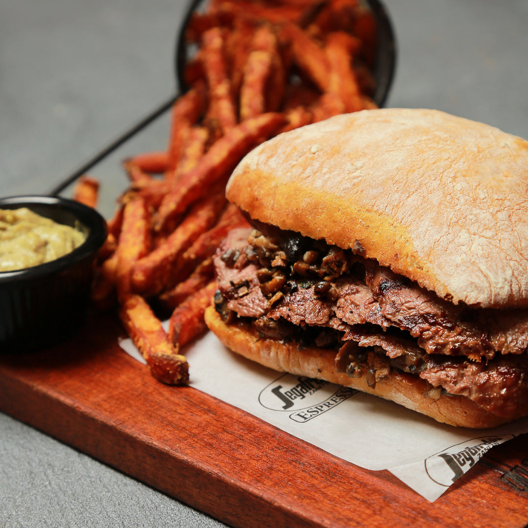 STEAK SANDWICH
