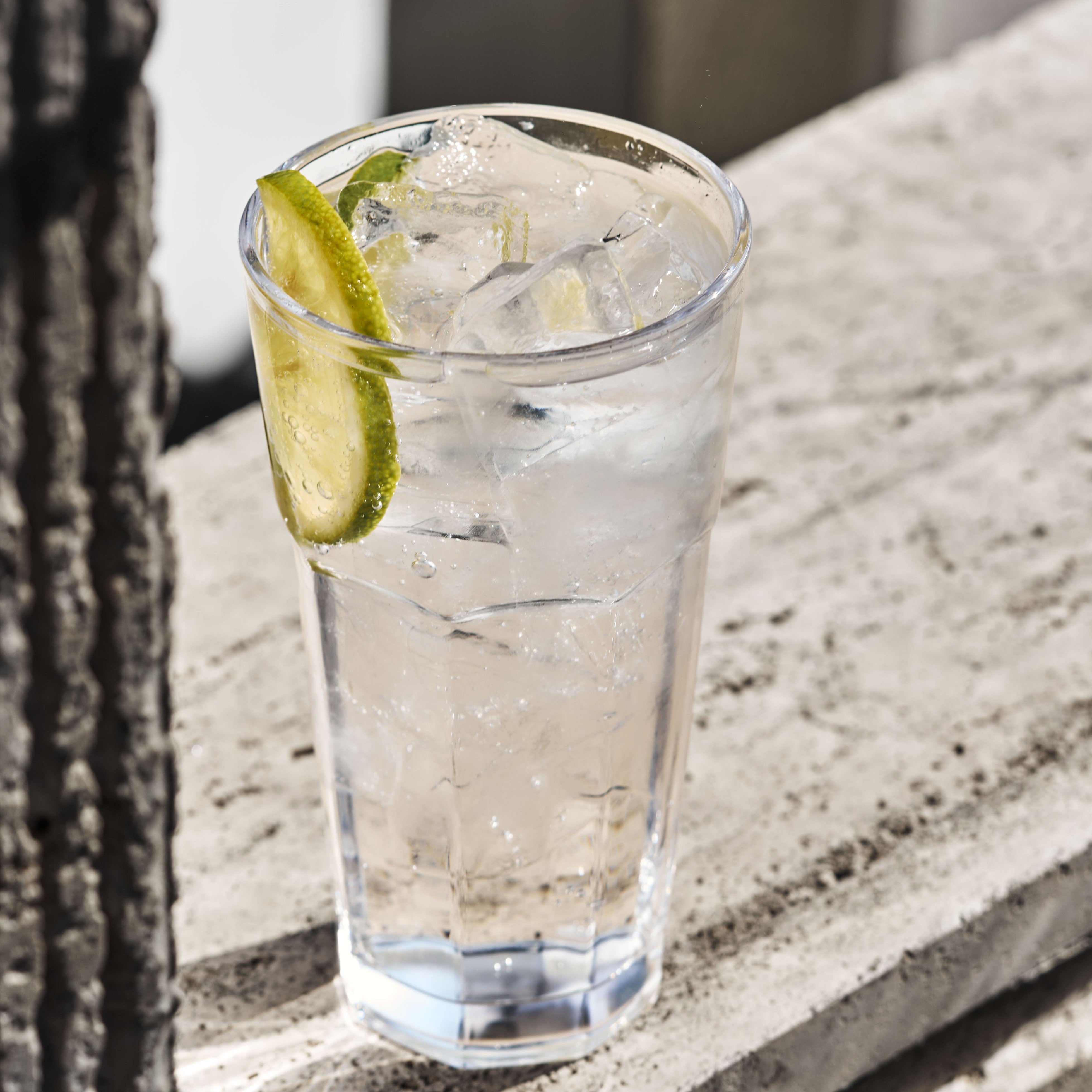 SPARKLING WATER